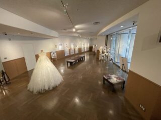 神戸ファッション美術館にて作品展示しています