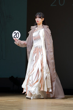 学園ファッションデザインコンテスト 2020 神戸市長賞